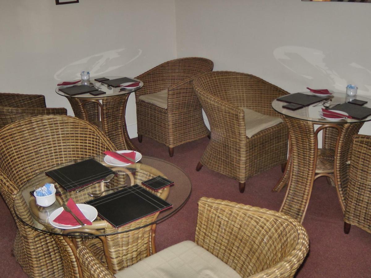 דייס Beeches Guest House מראה חיצוני תמונה